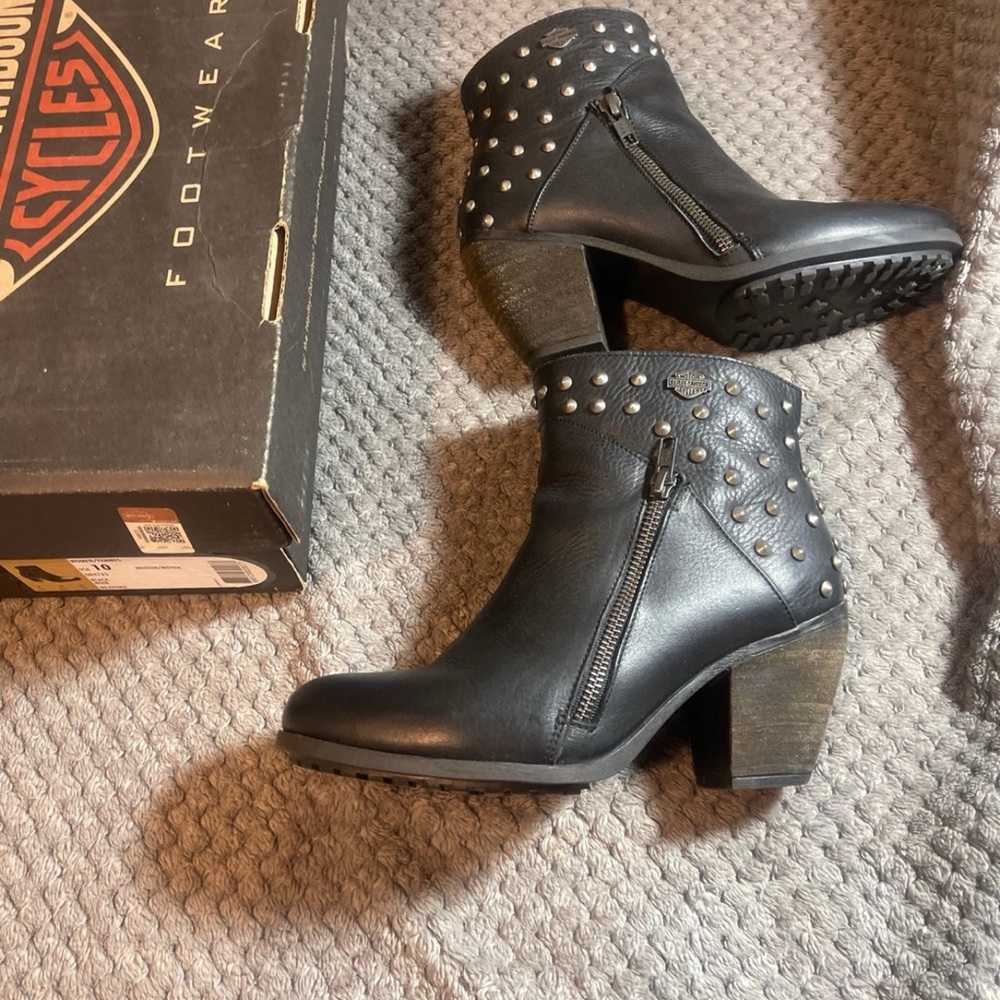Harley-Davidson Black Studded Leather Ankle Boots for Women